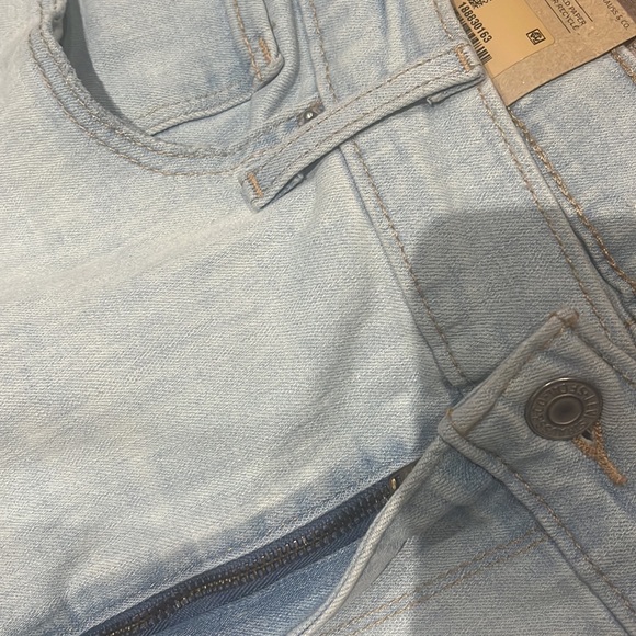 Levi’s 724 high rise straight brand new with tags - Picture 9 of 13